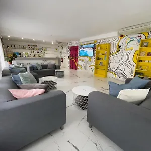 https://maremagnum-lloret.catalonia-hotels.com